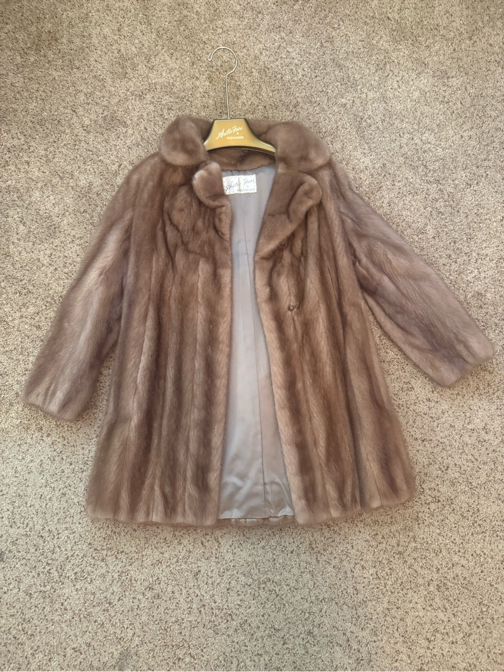 Classic Brown Mink Fur Coat - Women's Jacket & Coat 1960s Vintage Gorgeous
